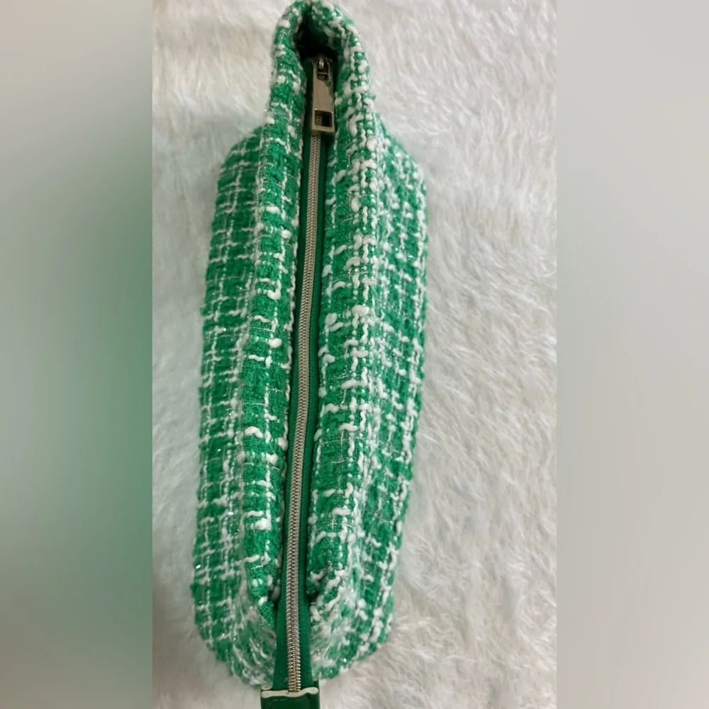 🍀Mario Badescu Green and White Cosmetic Bag with Gold Accents🍀